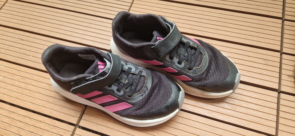 Маратонки, ботуши nike, adidas, puma, buffalo, за близнаци