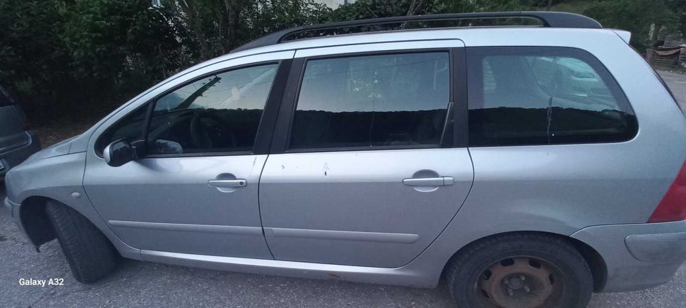 Автомабил Peugeot 307