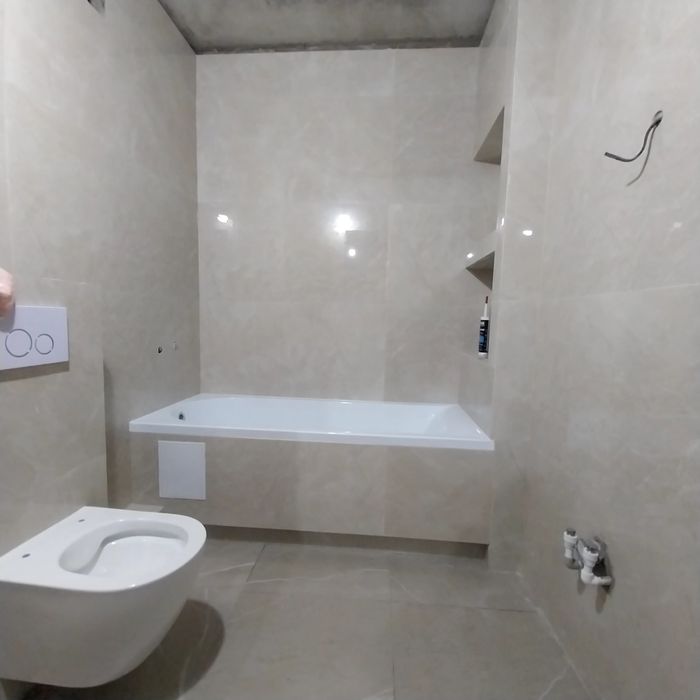 Кафельшик и сантехни