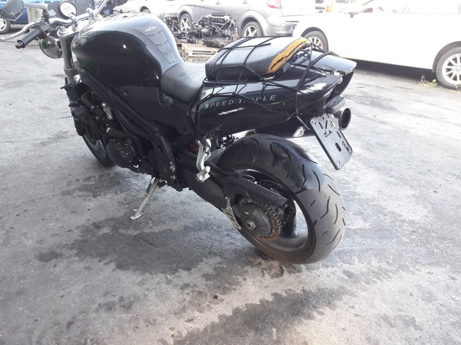 Триумф дайтона (Triumph Street Triple 660i-955i,Daytona 955i,Boneville 900T) на части