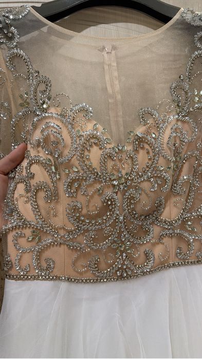 Вечернее платье в пол