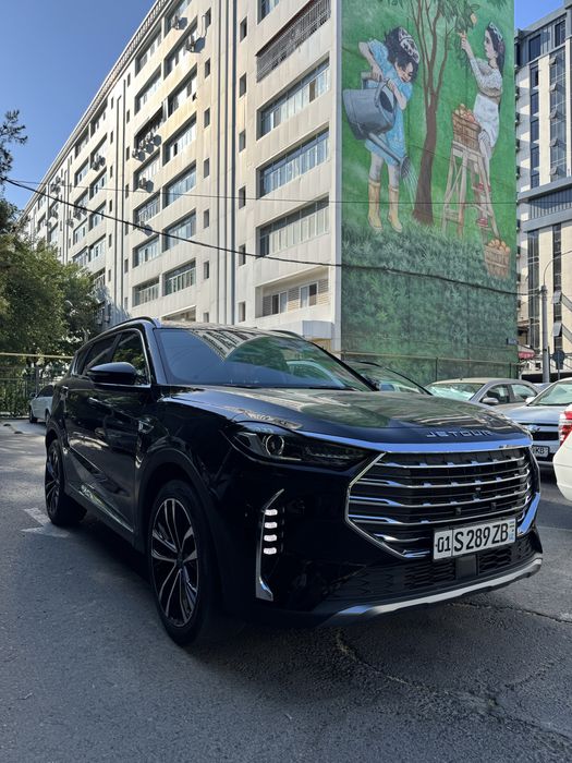 Jetour X70 plus sotiladi