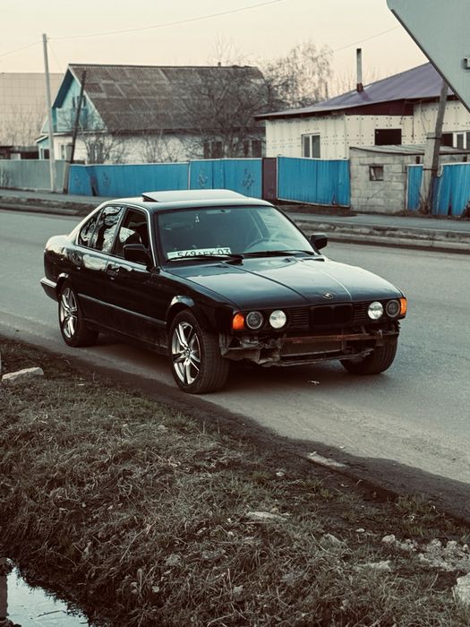 Продам bmw e 34 525