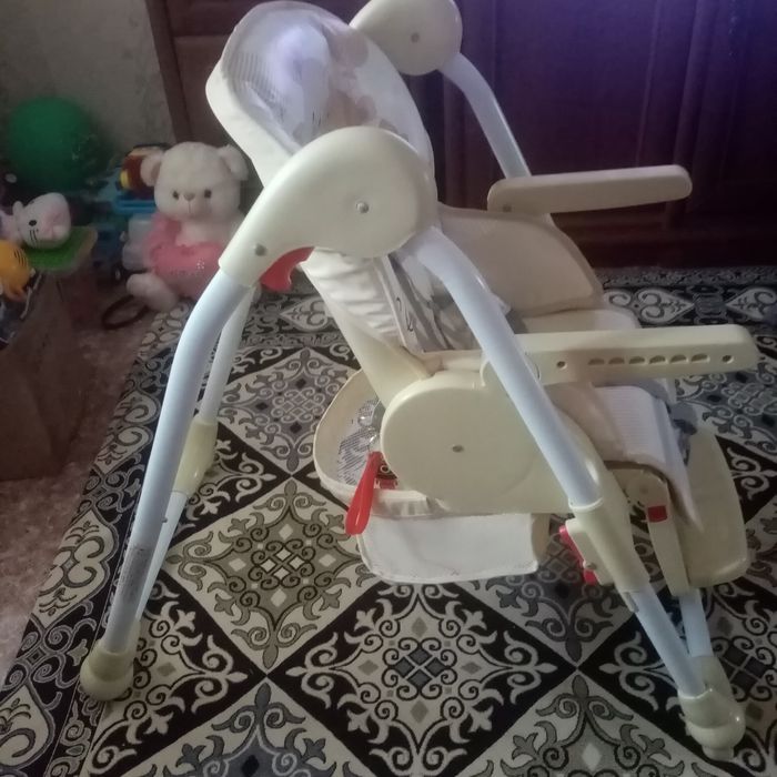 Стол для кормления