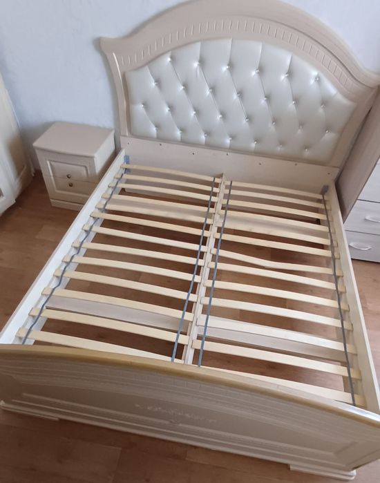 СРОЧНО Продам Спальный гарнитур