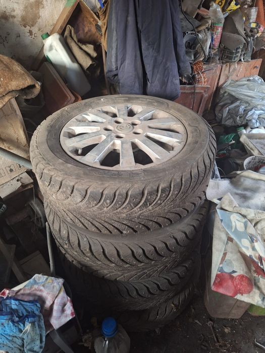 Продам зимнюю резину
