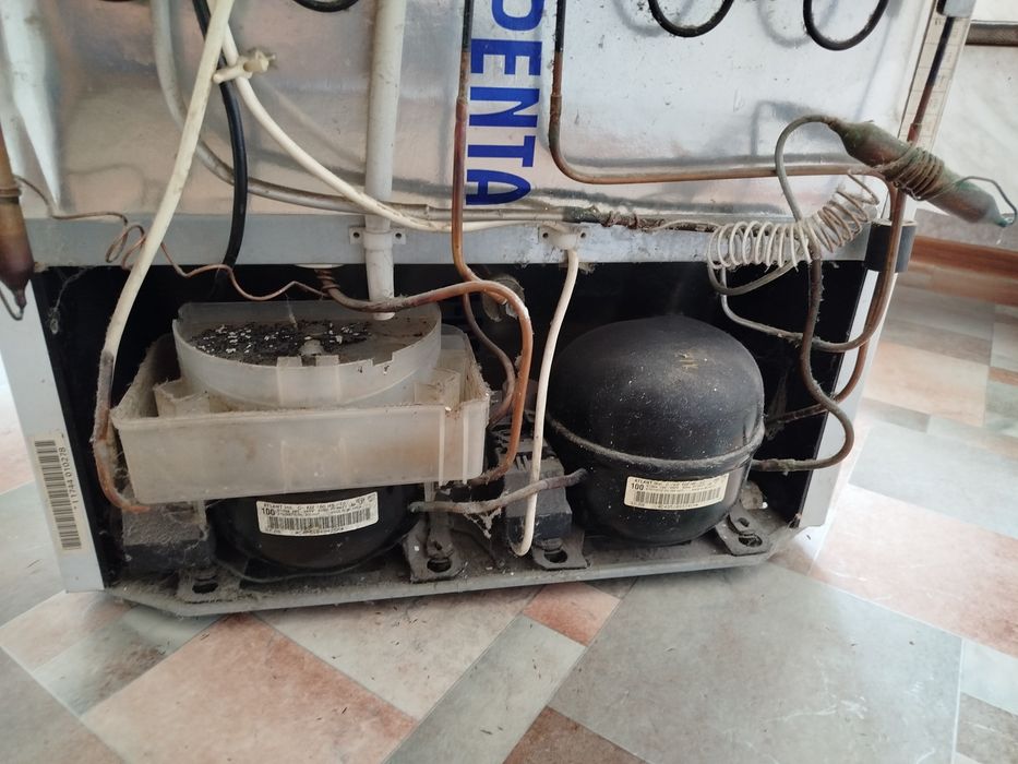 Продам холодильник Атлант