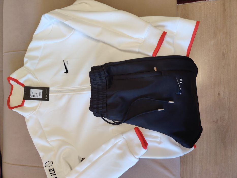 Распродажа NIKE кросы, костюмы