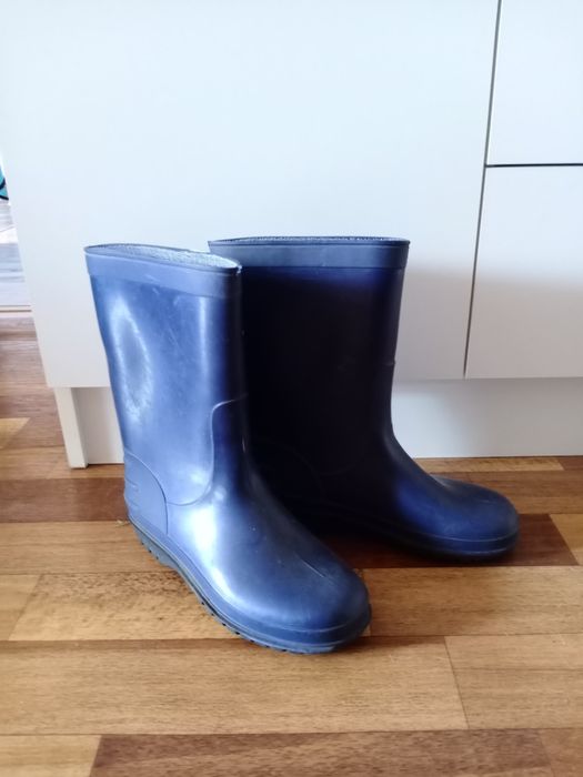 Резиновые сапоги