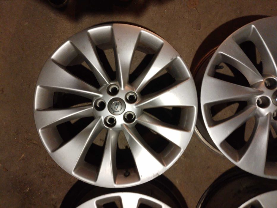 Оригинални лети джанти 7Jx18, 5х105, IS38 ц.о. 56,6 за Opel Mokka