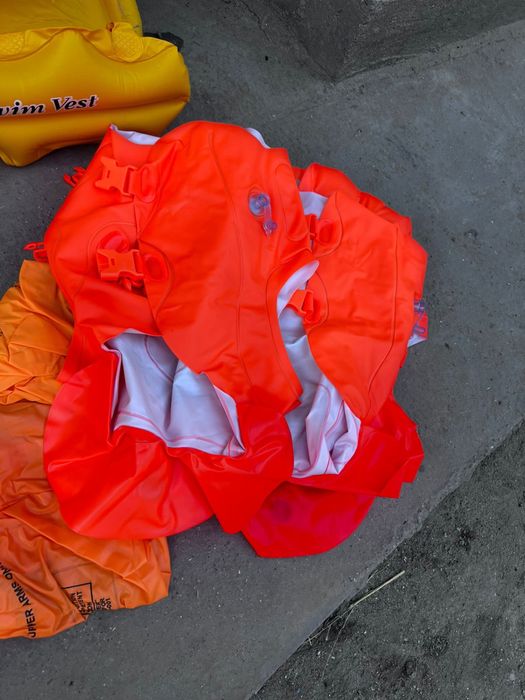 Жилет для плавания