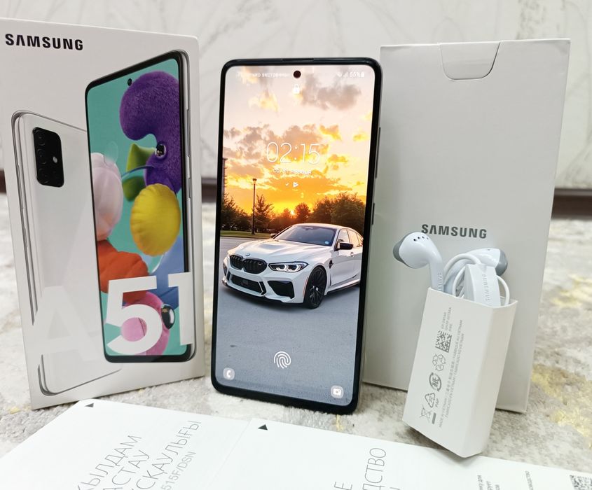 SAMSUNG A51, Коробка и наушник.