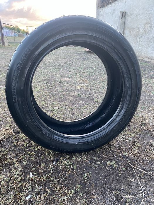 Продам шины цена за пару