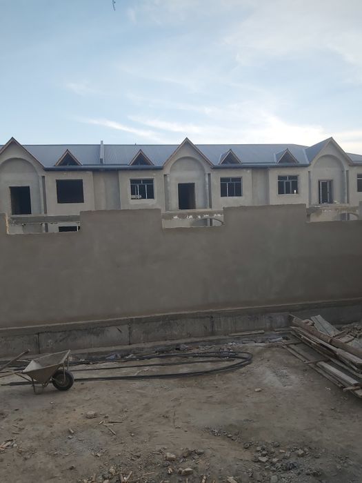 Когон шахрида Афросиеб туйхонаси олдида Замонавий коттеджлар сотилади.