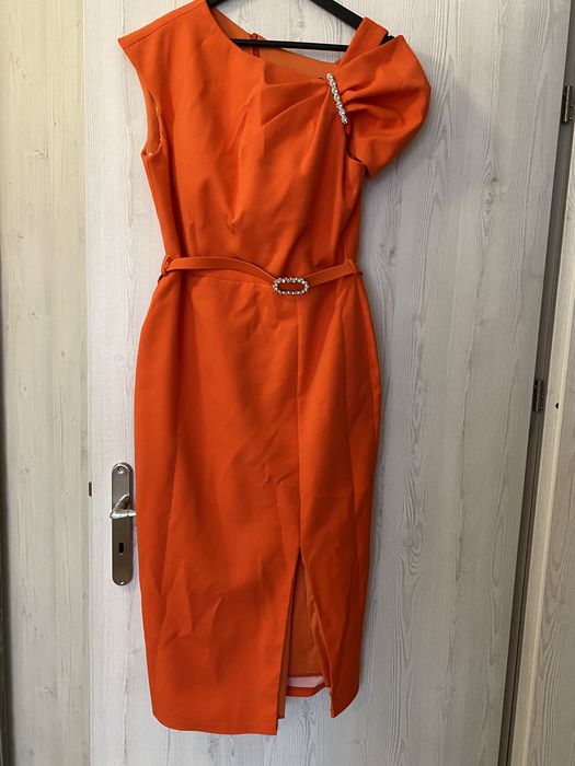 Rochie nr 44 purtata 1 data