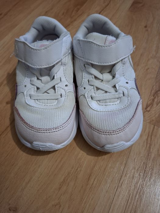 Маратонки nike рр 27