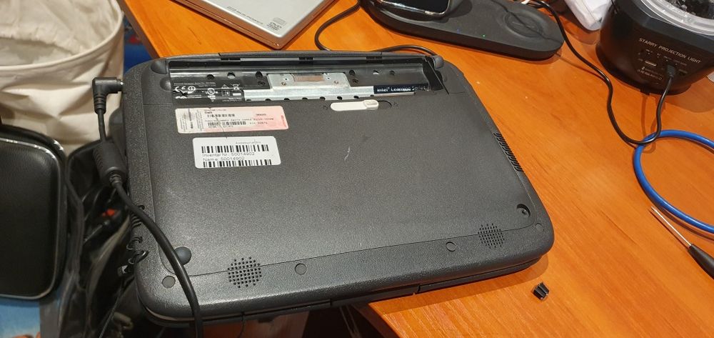 Лаптоп таблет за части