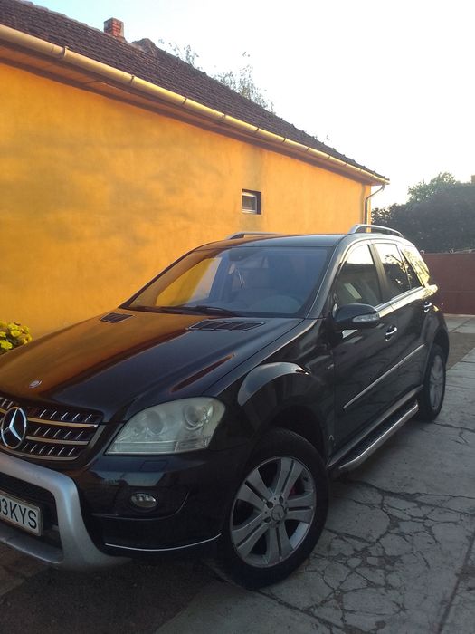 Mercedes Benz ml320
