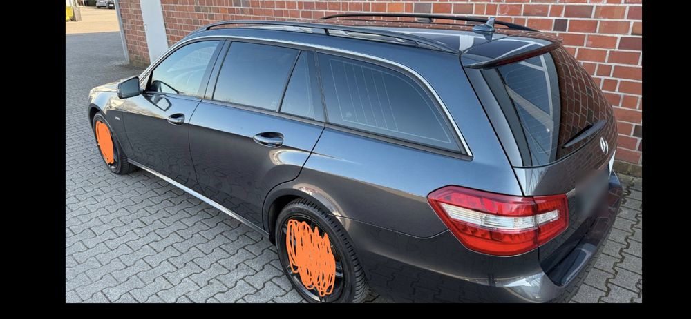 Продава се само на части Mercedes E220 cdi om651