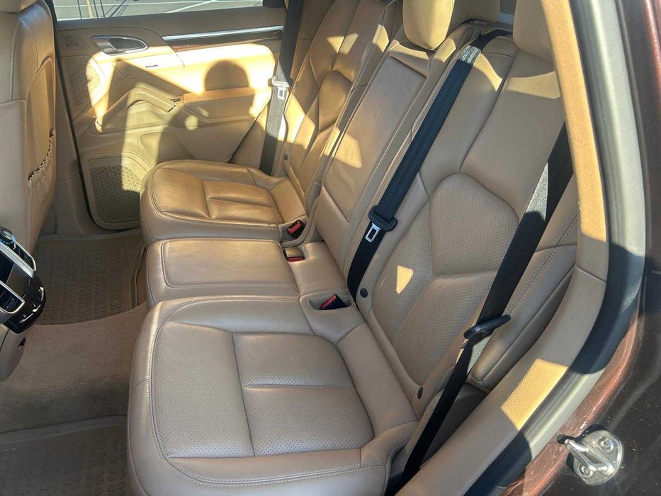 Porsche Cayenne 2016 – impecabil
