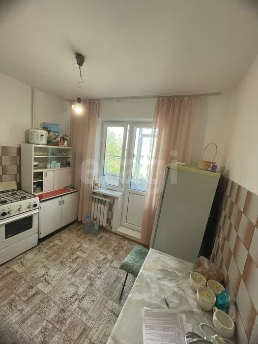 Продам 1 ком квартиру ( Сингай)