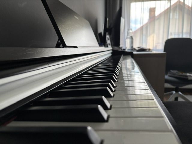 Yamaha Arius YDP-142