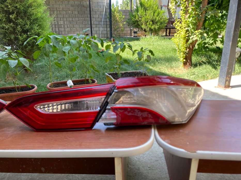 Фары камри 70 задний комплект