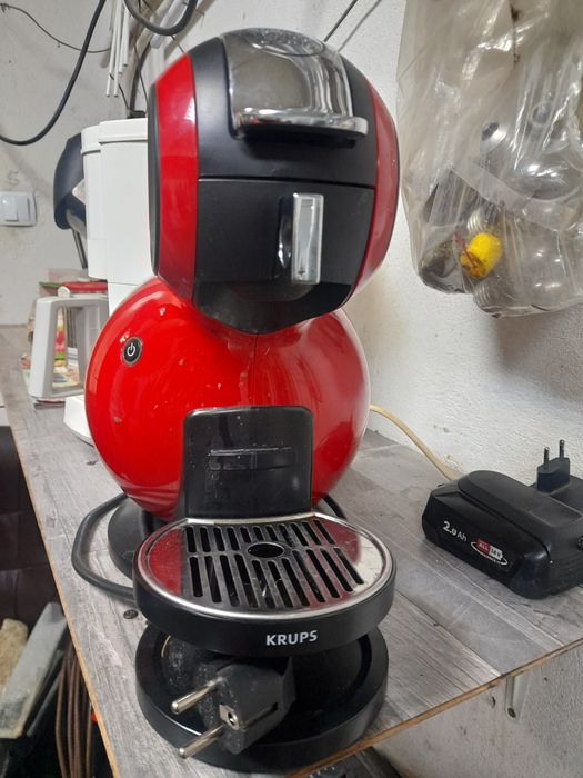 Aparat cafea cu capsule dulce gusto