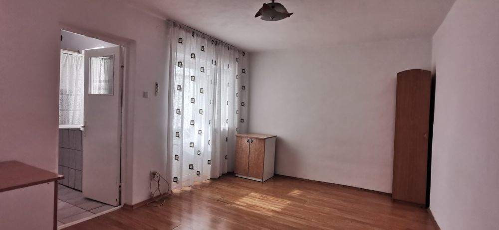 Ofer spre inchiriere garsoniera in Dorohoi