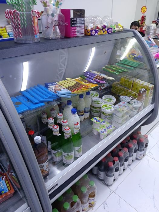 Витринный холодильник