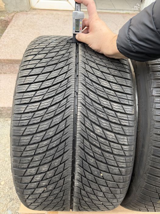 Cauc Michelin Pilot Alpin 5 295/30R21 iarna 7,5-8,5mm dot 2024 2buc