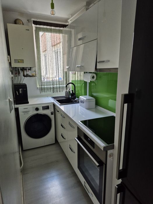 Închiriez apartament 2 camere