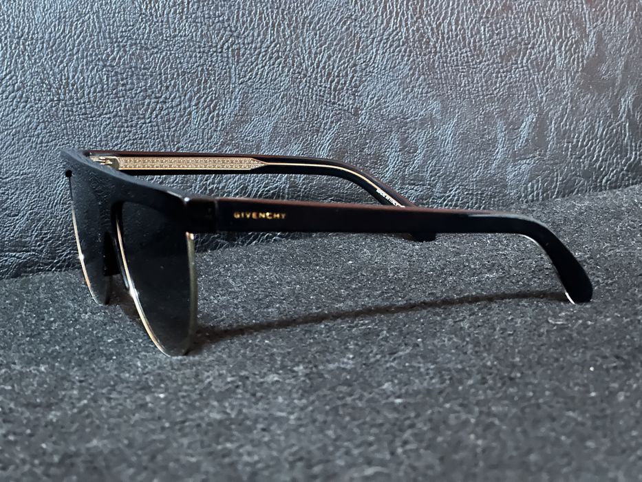 Дамски слънчеви очила Givenchy