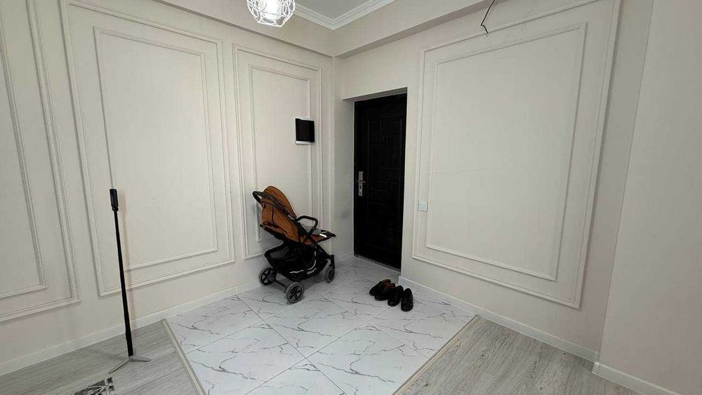 Шахар маркази Халқ банки 8 қаватда 3 хонали квартира сотилади.ID: 1532