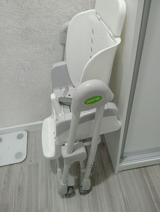 Стульчик для кормления ребенка