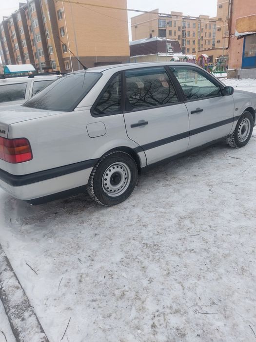 Пассат б4 1995 моник