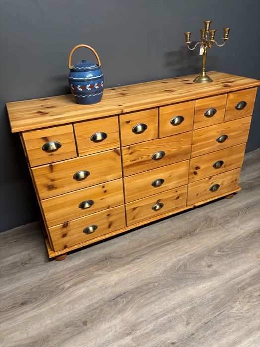 Comoda rășinoase 15 sertare