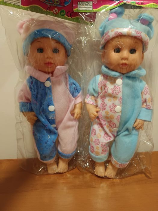 Продавам играчи за момиче и момче