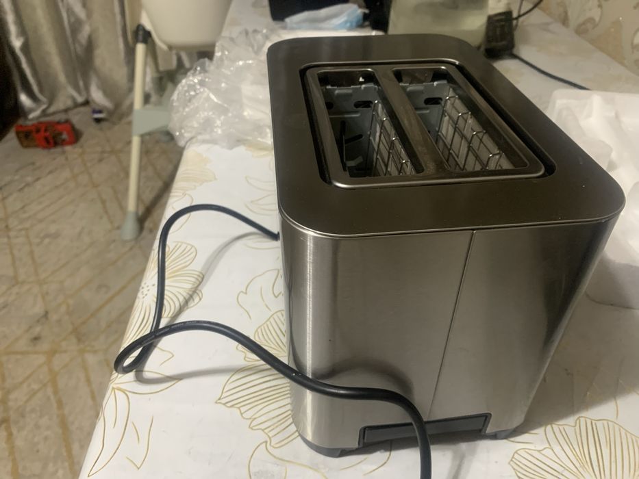 Продам  тостер. KT 2048