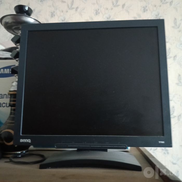 Продам комплект монитор+ материнка+проц+кулер+ддр+блок питания