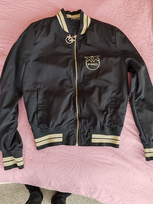 Продавам Яке като ново