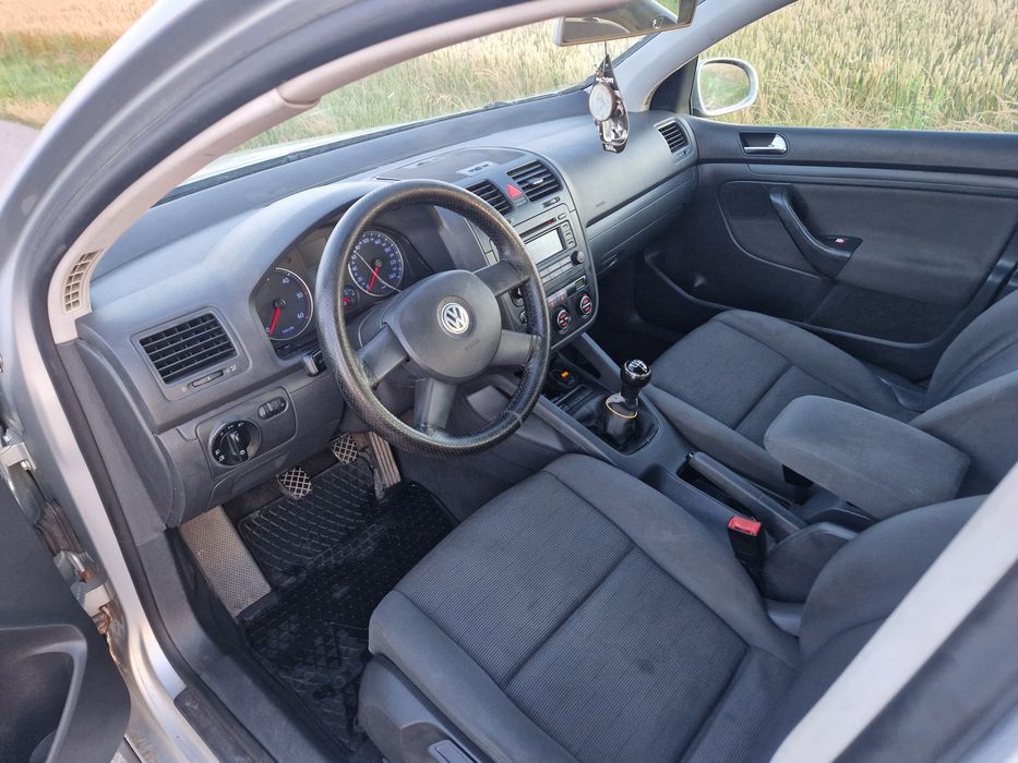 VOLKSWAGEN Golf 2005 — imagine 4