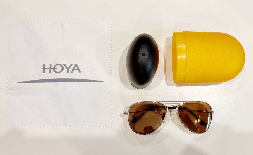 Продавам детски овални слънчеви очила