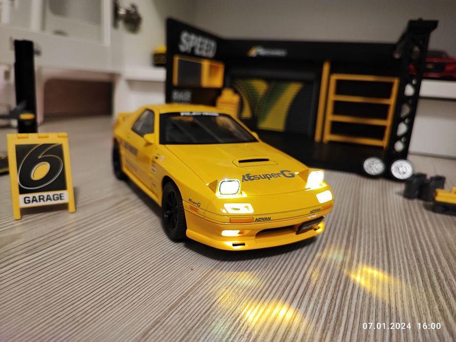 Machetă Mazda RX7