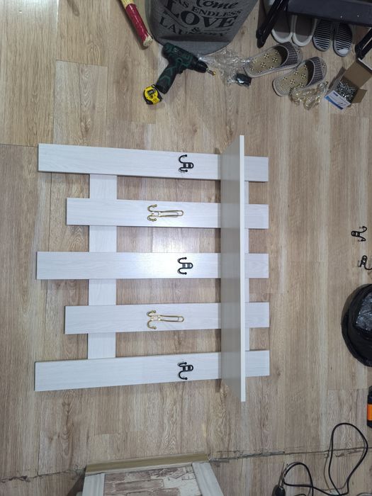 Продам вешалки новые