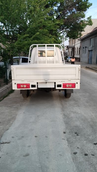 Yuk tashish xizmati.