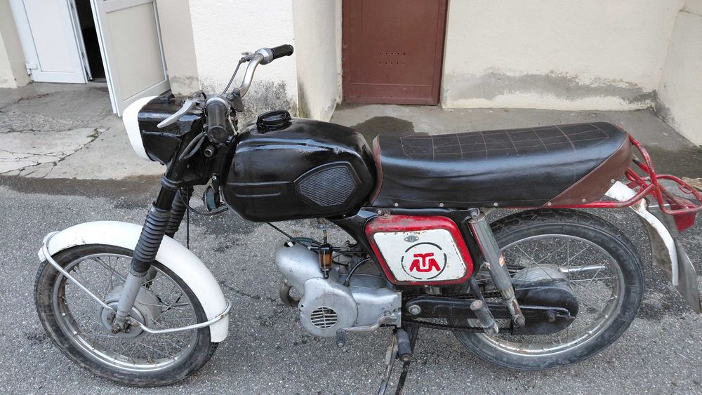 vând mobra turist 1984 în stare de funcționare 2500 lei negociabil.