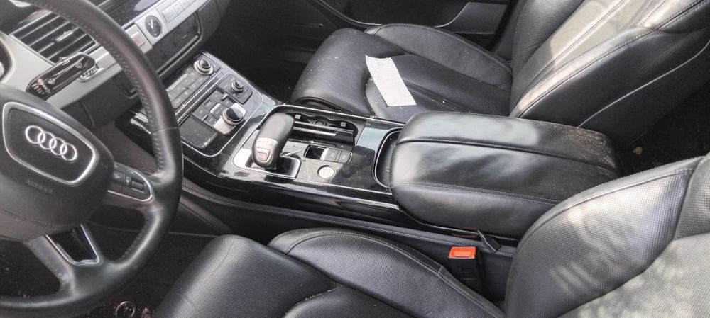 Audi A8 D4 Long W12 500кс. На части