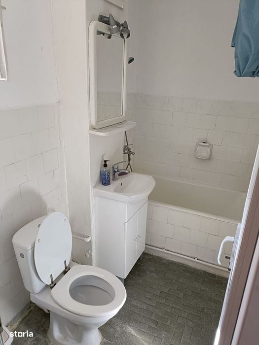 De vânzare apartament 2 camere decomandat Cartier Obor