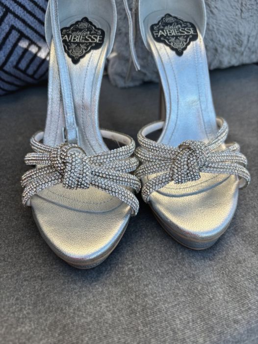 Sandale elegante din piele